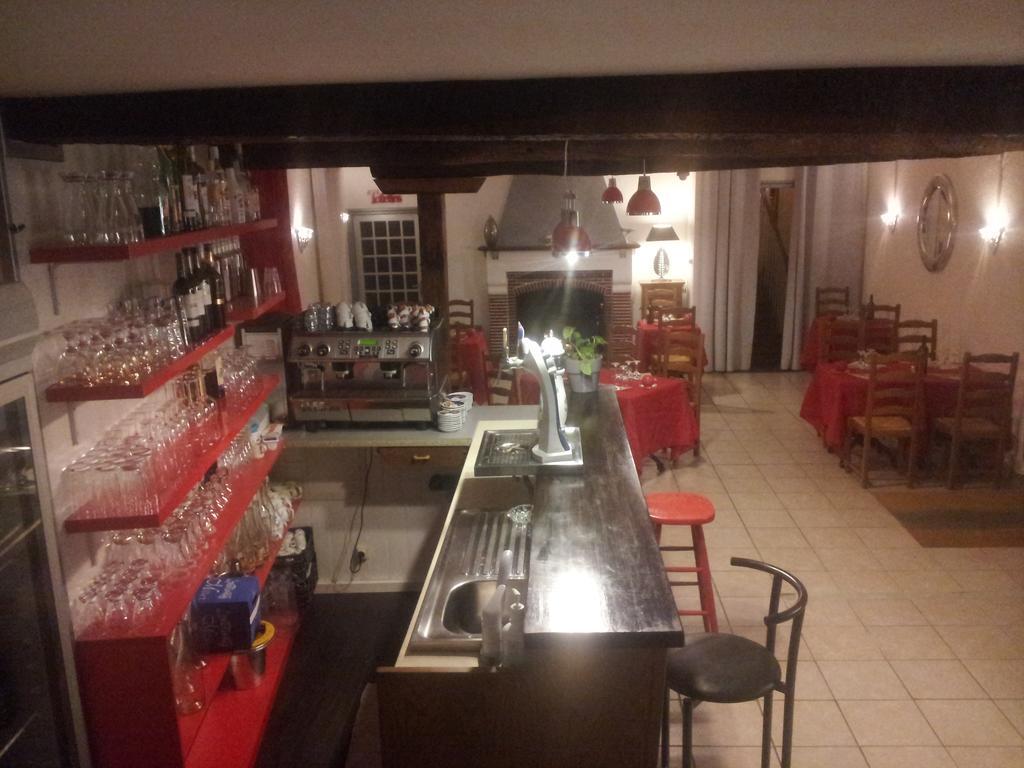 Hotel Restaurant Henri IV Eauze Eksteriør billede