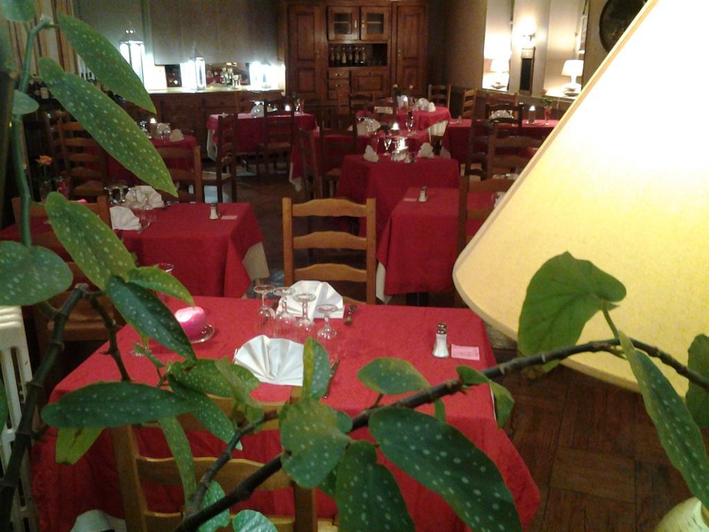 Hotel Restaurant Henri IV Eauze Eksteriør billede