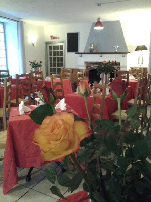 Hotel Restaurant Henri IV Eauze Eksteriør billede