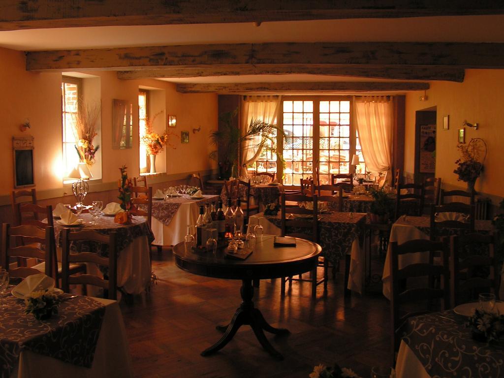 Hotel Restaurant Henri IV Eauze Eksteriør billede